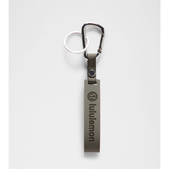 Lululemon Silicone Keychain Live In The Moment Color Army Green/Dark Olive NWT - Picture 2 of 5